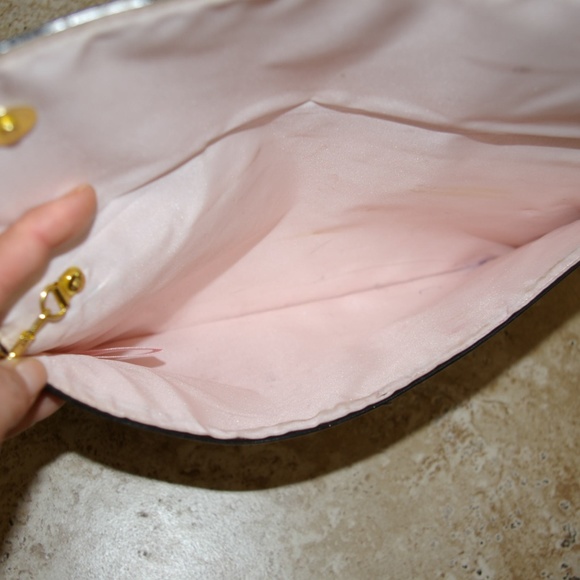 Crossbody/shoulder Black bag with gold color chain - Picture 4 of 4